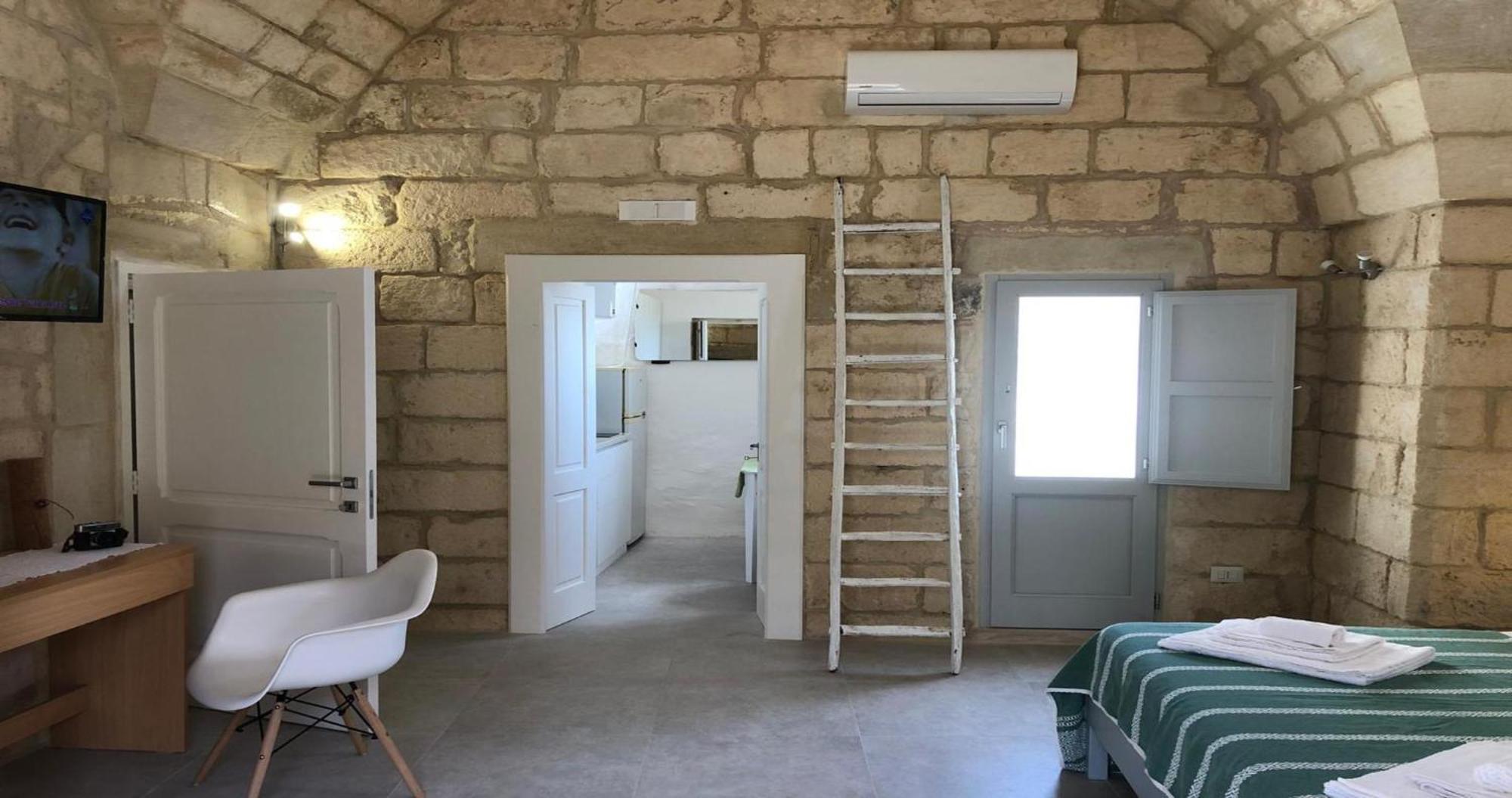 Odegos Monolocali Vico Sant'Antonio Villa Carpignano Salentino Ngoại thất bức ảnh