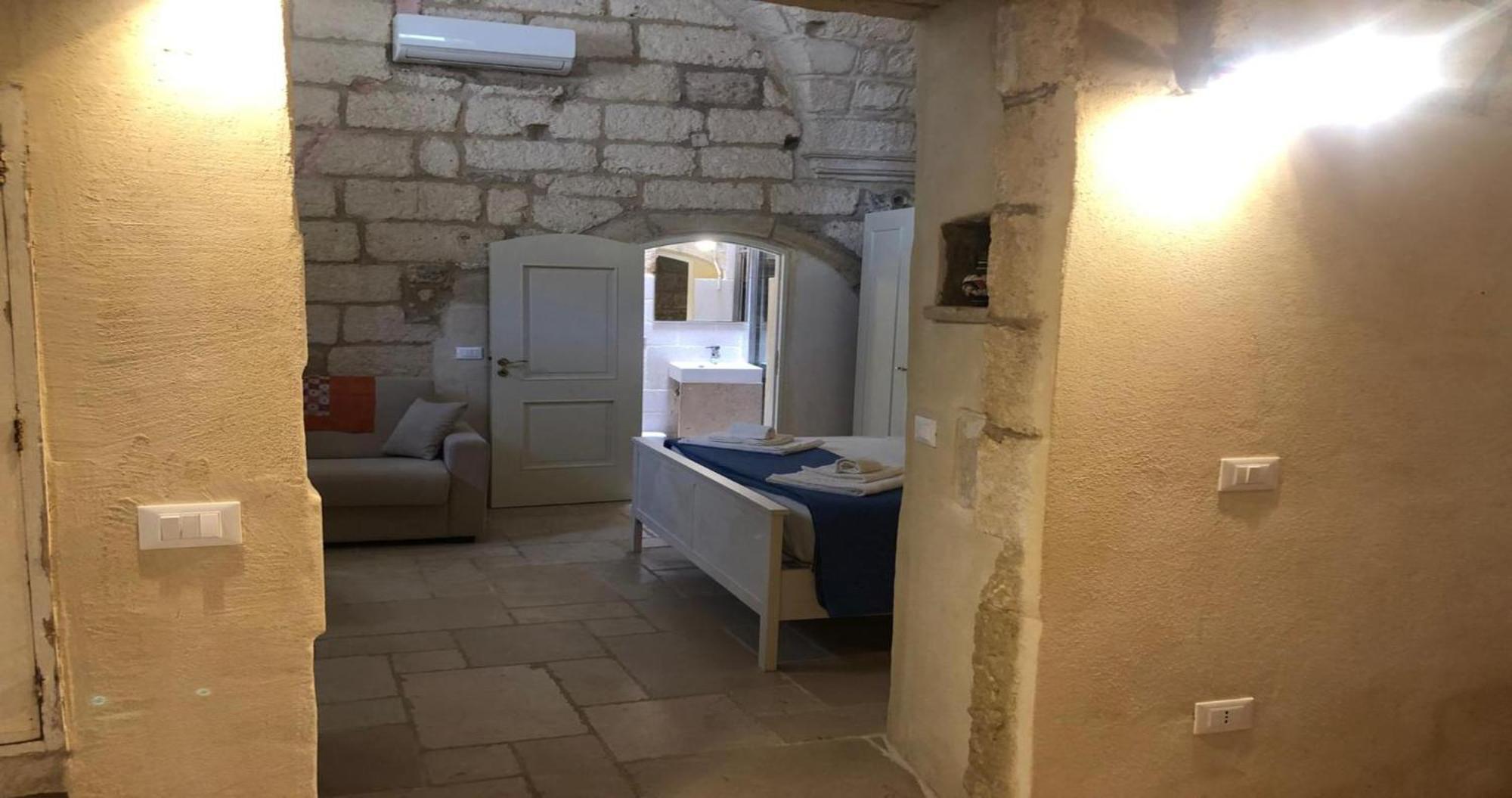 Odegos Monolocali Vico Sant'Antonio Villa Carpignano Salentino Ngoại thất bức ảnh