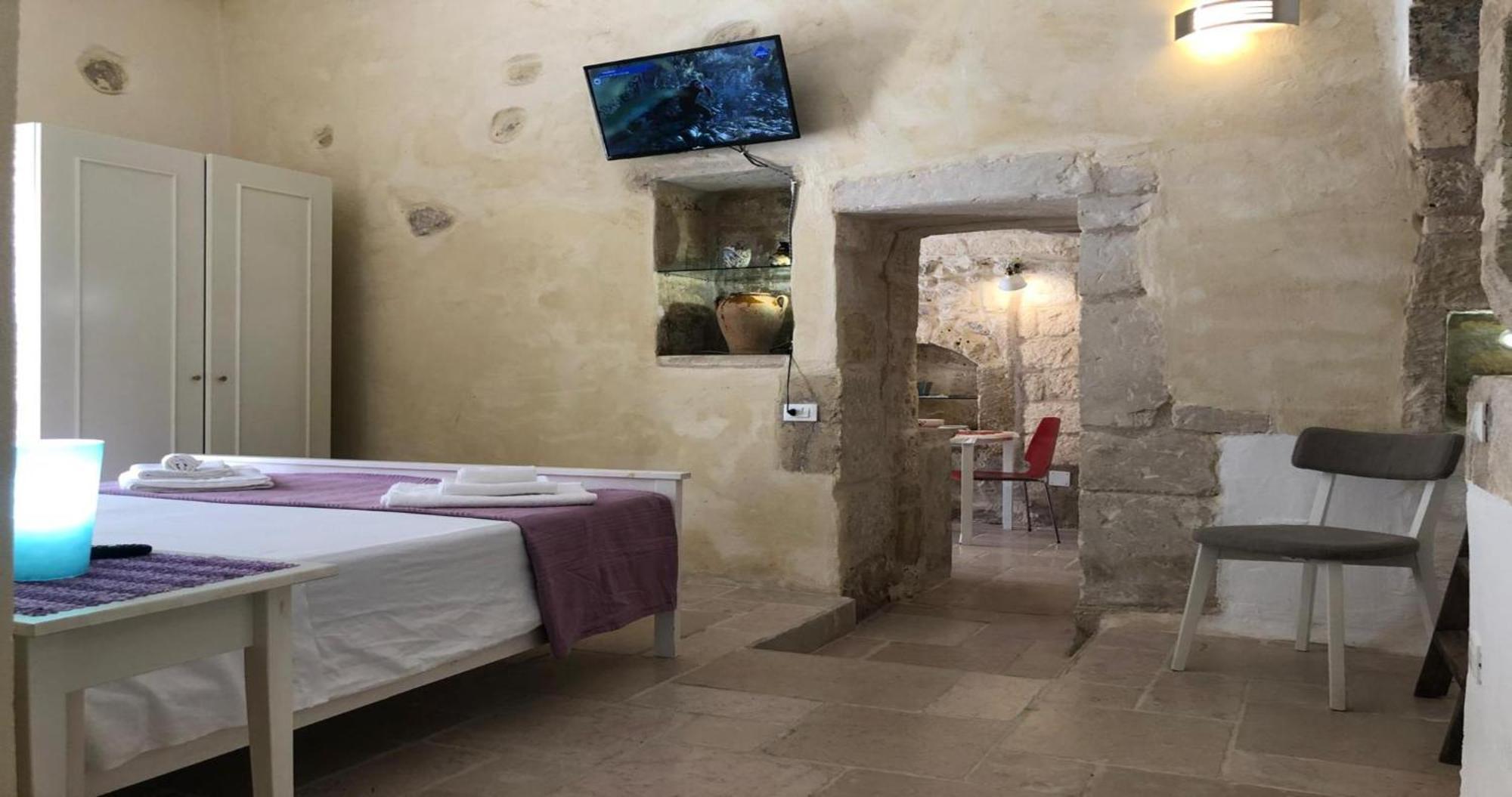Odegos Monolocali Vico Sant'Antonio Villa Carpignano Salentino Ngoại thất bức ảnh